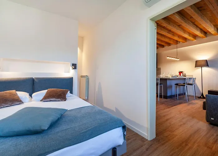 San Lorenzo Apartments 5054