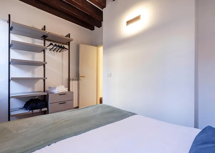 San Lorenzo Apartments 5054